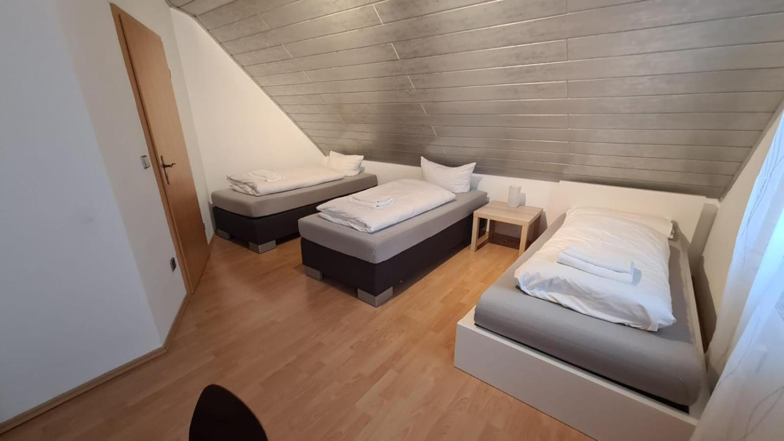 Schlafzimmer 1 Mit Top Aussicht Ueber Weilstetten 巴林根 外观 照片