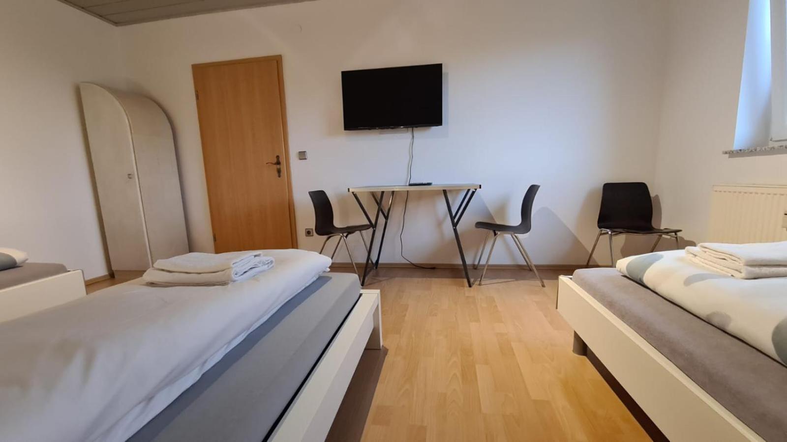 Schlafzimmer 1 Mit Top Aussicht Ueber Weilstetten 巴林根 外观 照片