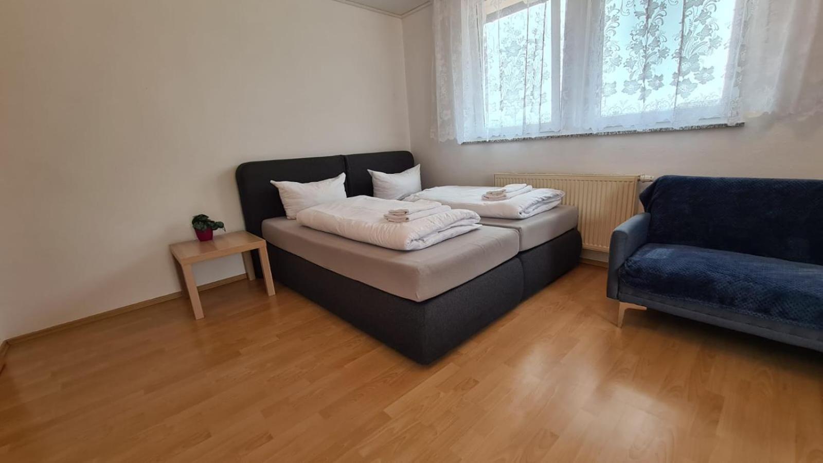 Schlafzimmer 1 Mit Top Aussicht Ueber Weilstetten 巴林根 外观 照片