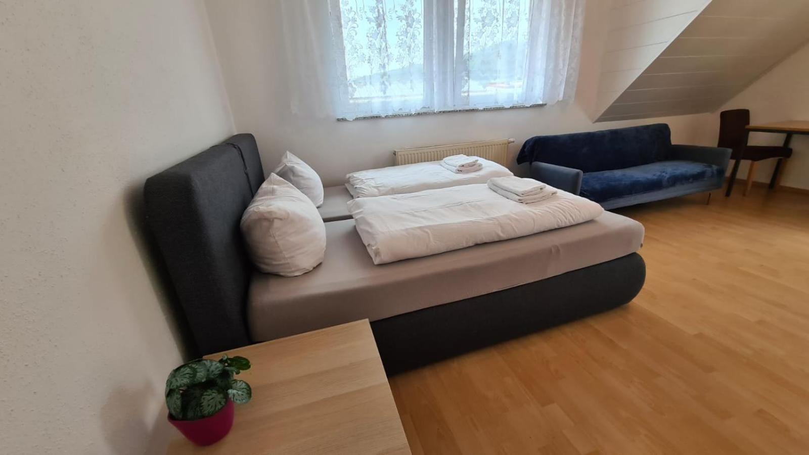 Schlafzimmer 1 Mit Top Aussicht Ueber Weilstetten 巴林根 外观 照片
